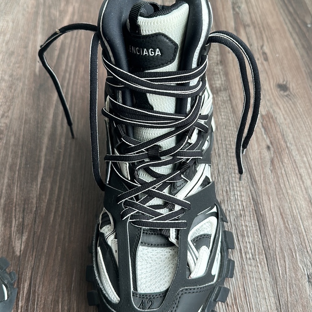 Balenciaga Men’s Track Hike Size 42 - Picture 2 of 3